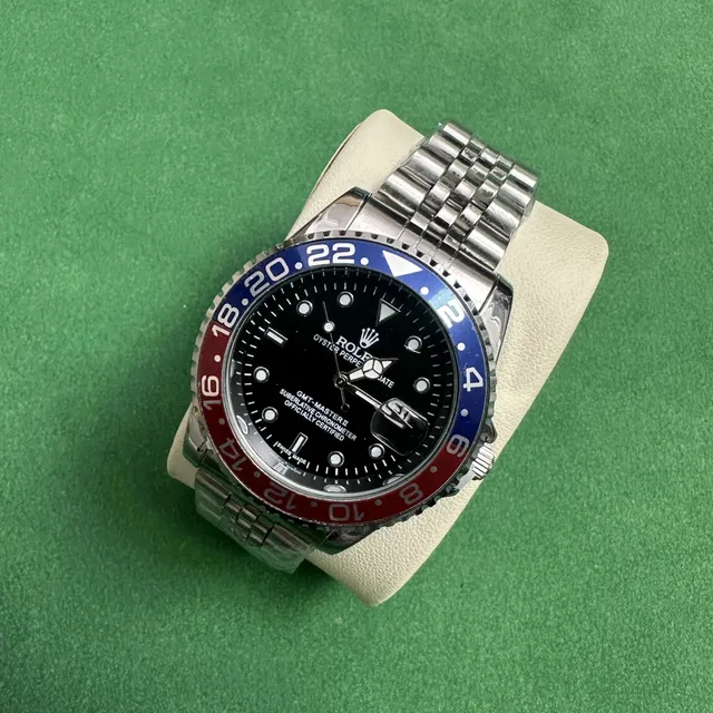 Rolex GMT-Master II Pepsi Bezel