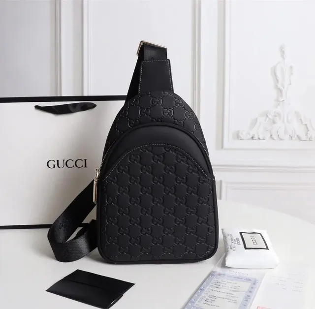 Gucci GG Marmont Sling Bag Matelassé