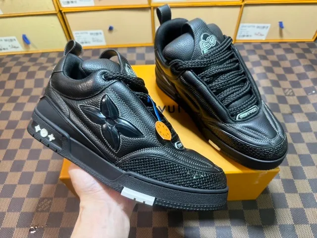 Louis Vuitton LV Trainer Monogram Flower
