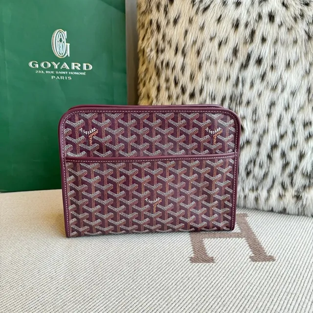 Goyard Saint Louis Pouch Bordeaux Chevron