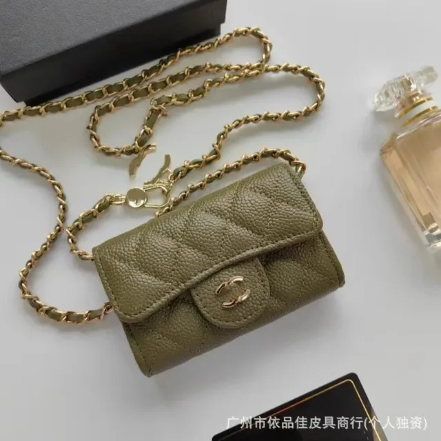 Chanel-鱼子酱绿色