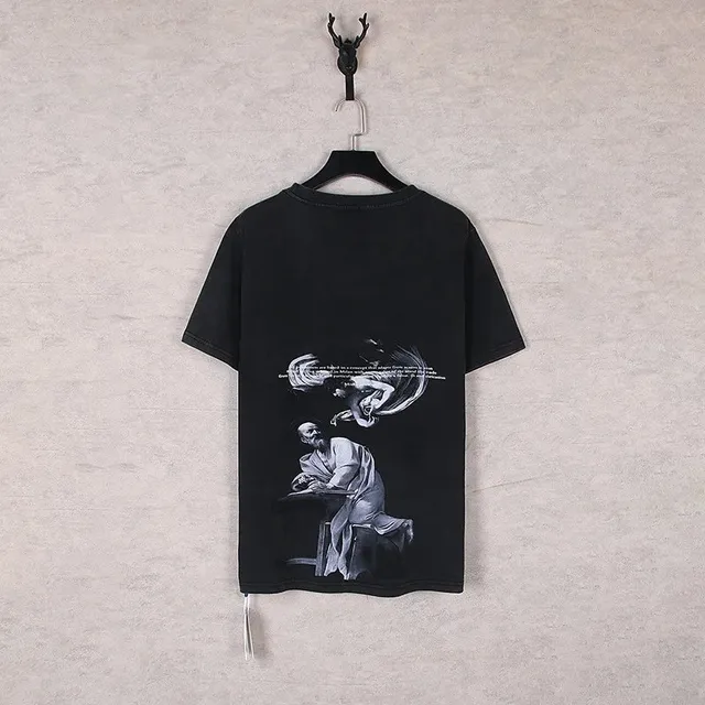 Off-White Graphic Tee