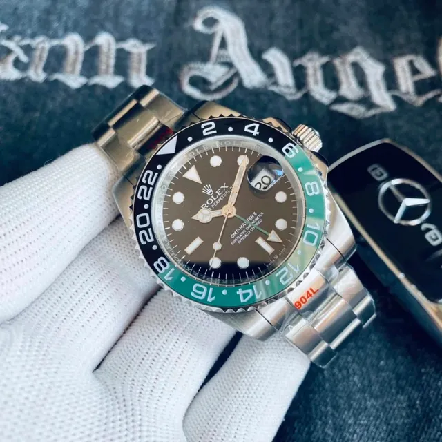 Rolex GMT-Master II Pepsi Bezel