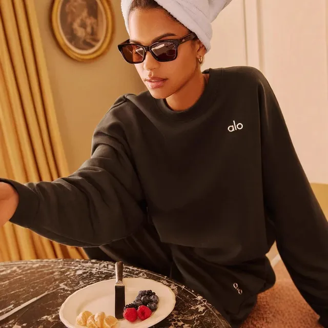 Alo Yoga Cropped Sweatshirt Embroidered Logo