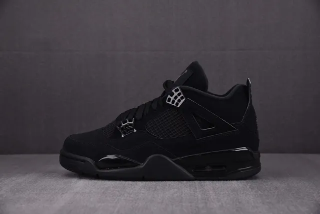 CU1110-010 Black Cat