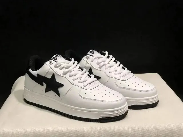 BAPE Shark Low White Black Star