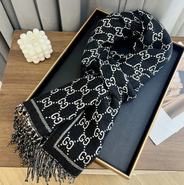 Gucci GG Logo Scarf