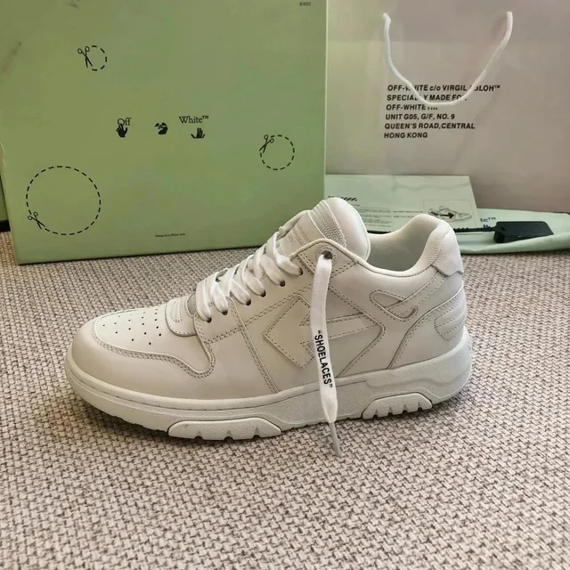 Off-White Low Top Sneaker Industrial