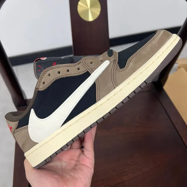 OG AJ1倒钩1.0