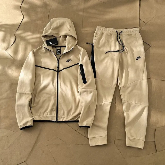 Nike sets
