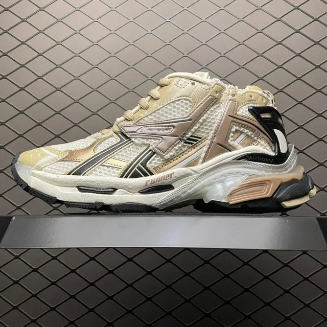 Balenciaga Triple S