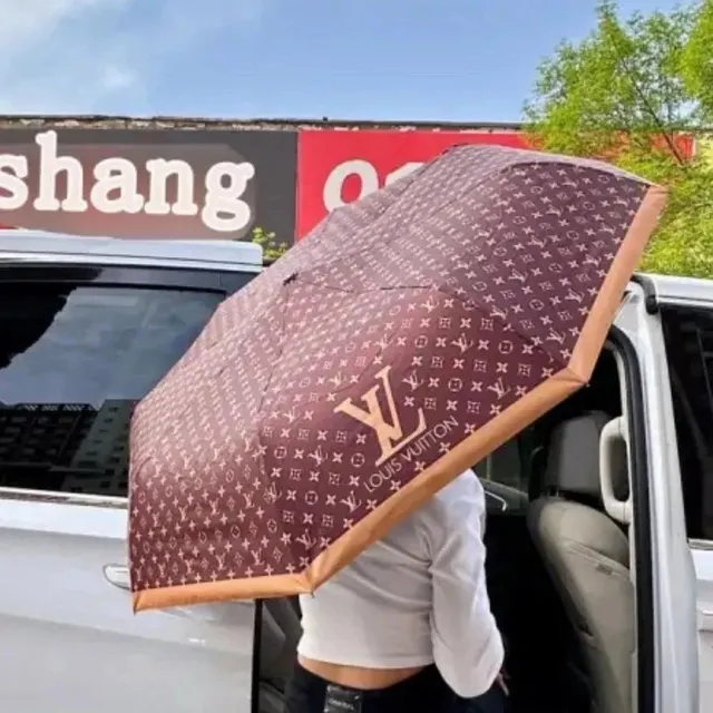 Louis Vuitton Monogram Umbrella Classic