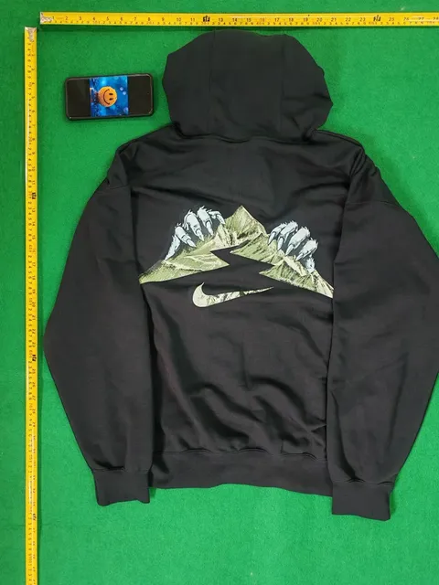 Nike Hooded Sweatshirt Mountain Claw Graphic