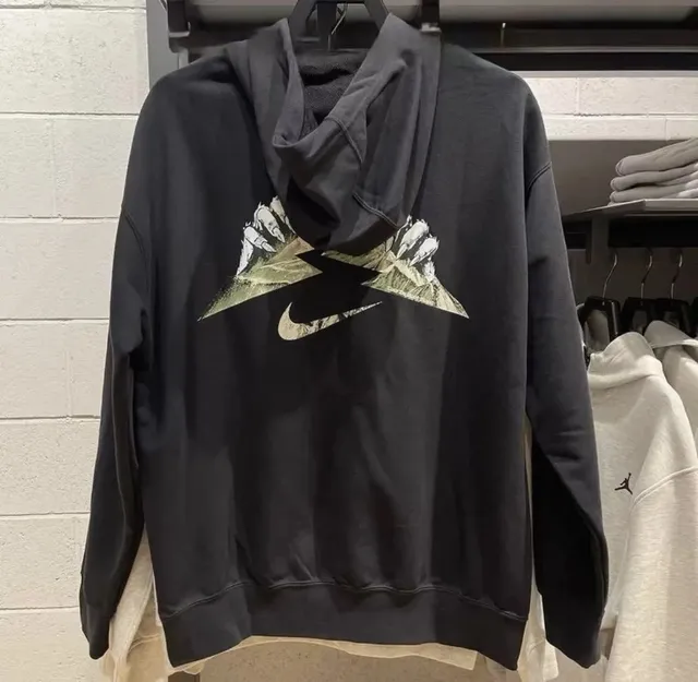 Nike Tech Fleece Hoodie Mountain Graphic