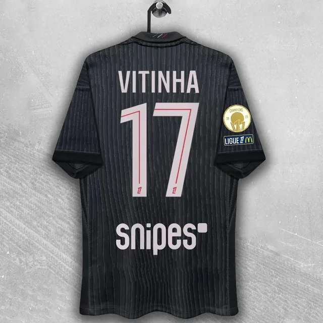 Player Jersey Vitinha #17