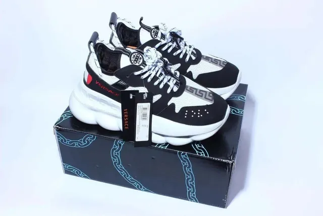 Versace Chain Reaction Black White