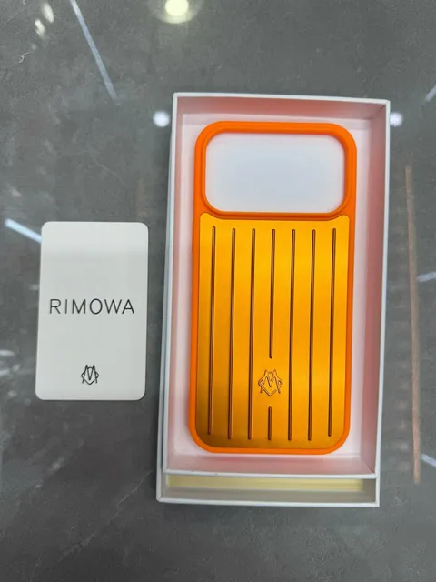 Rimowa Phone Case Aluminum with Vertical Grooves