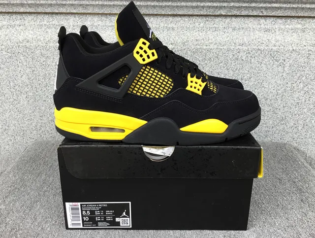 Air Jordan 4 Retro Bred