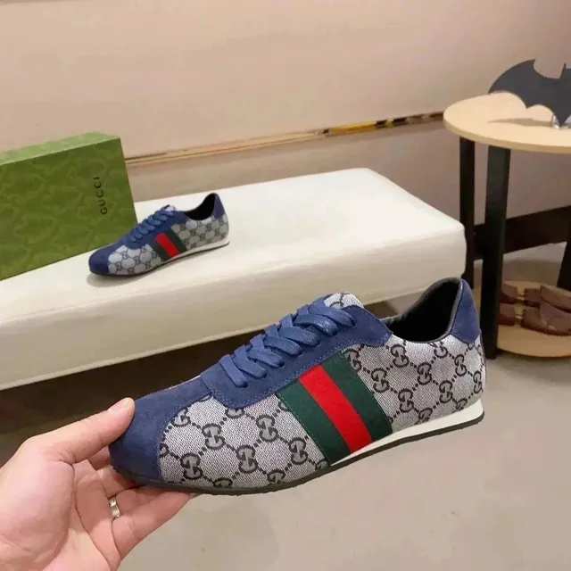 Gucci Ace Sneaker GG Supreme Web Stripe