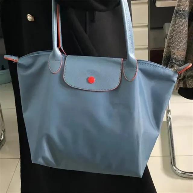 雾霾蓝