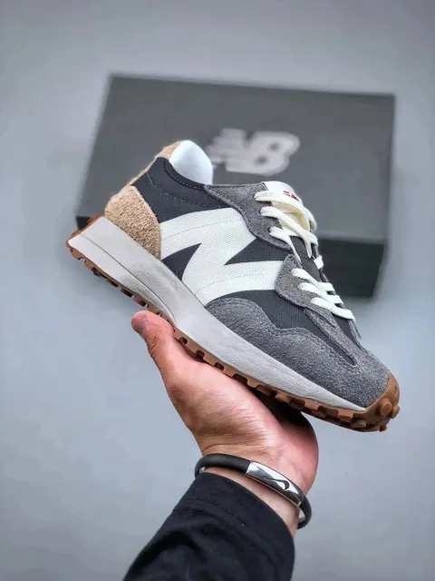 New Balance 327 Grey/White/Beige