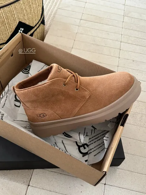 UGG Chukka Boot Suede