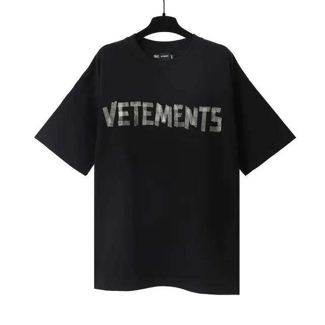 Vetements Logo Tee Distressed Print