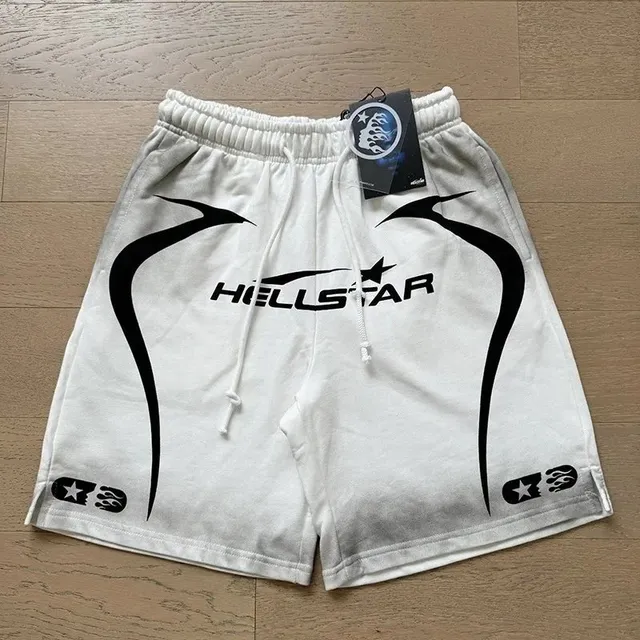 Hellstar Graphic Shorts Star Flame Print