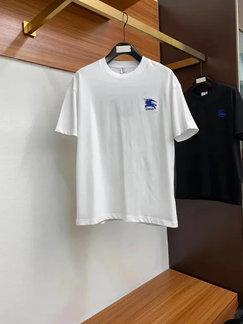 Burberry Equestrian Knight T-Shirt Embroidered Logo