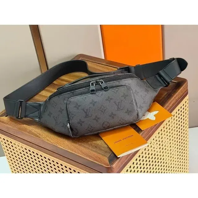 Louis Vuitton Belt Bag Monogram Eclipse