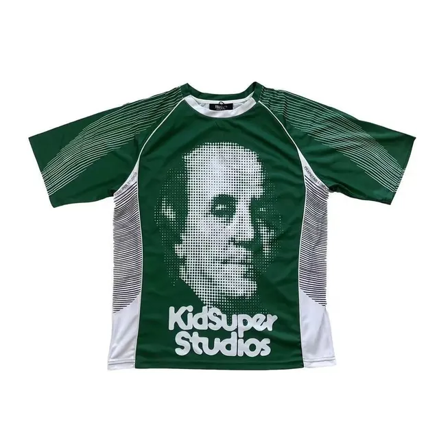 Graphic T-Shirt Halftone Portrait