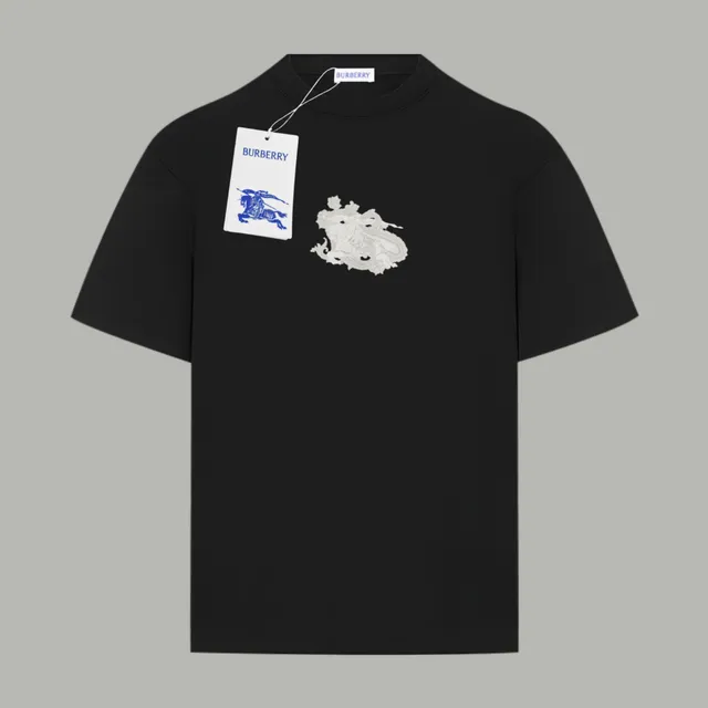Burberry Graphic T-Shirt Equestrian Knight Print