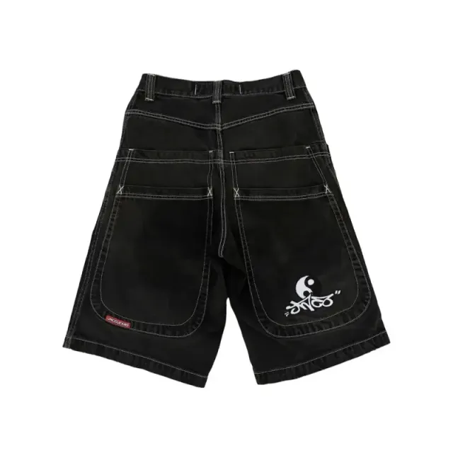 D18 black gray