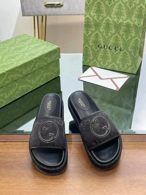 Gucci GG Marmont Slide Monogram Web