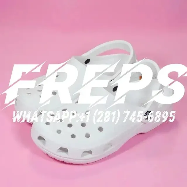 Crocs Classic Clog All White