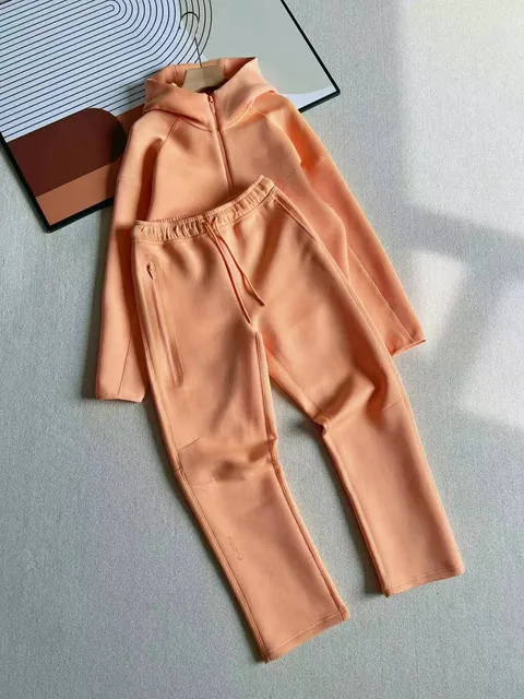 橙色