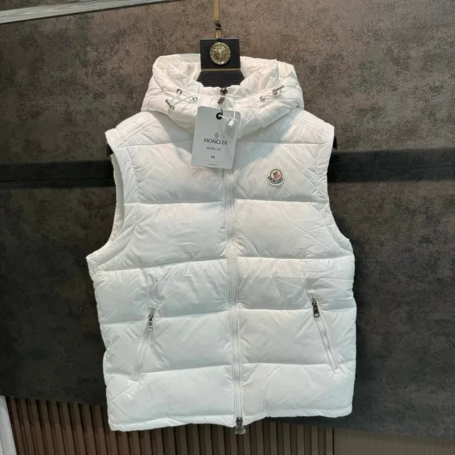 Moncler Quilted Hooded Vest Classic Logo