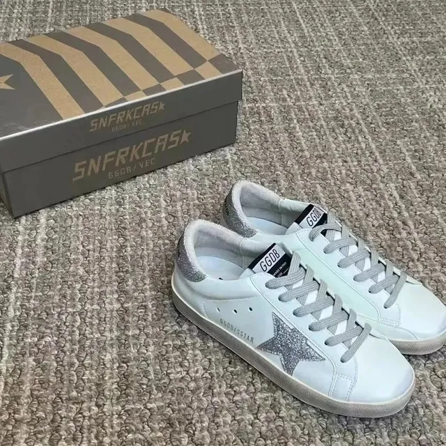 Golden Goose Superstar Glitter Star