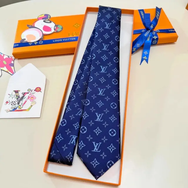LV12(带盒)
