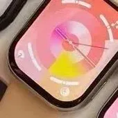 apple watch S9 gold