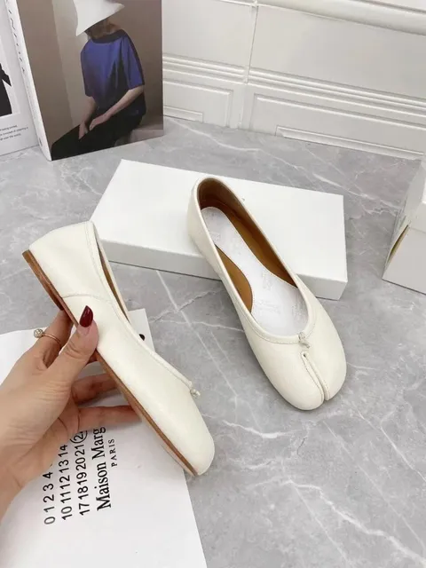 白色