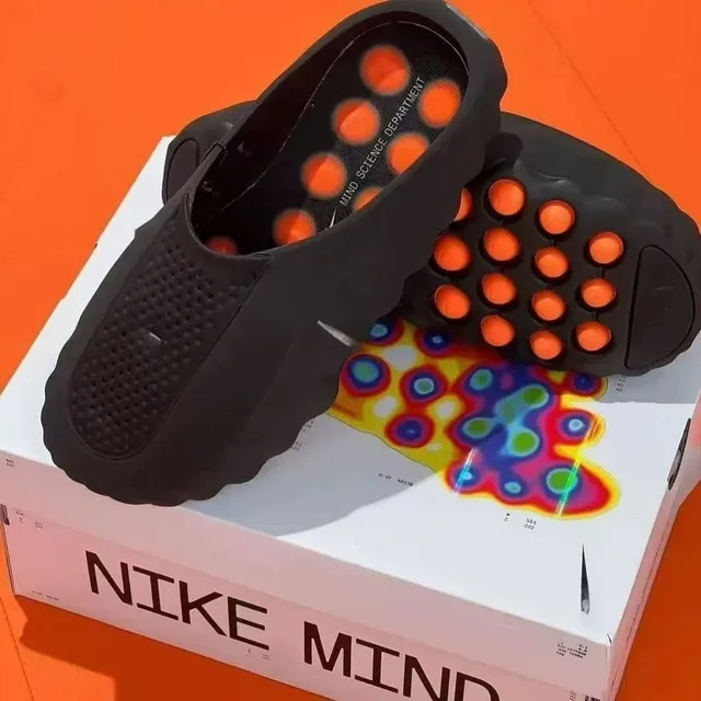 Nike Mind Black Orange