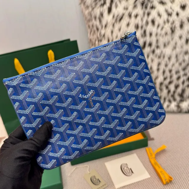 蓝色