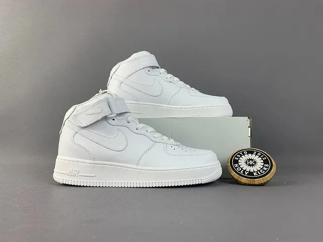 Nike Air Force 1 Mid Triple White