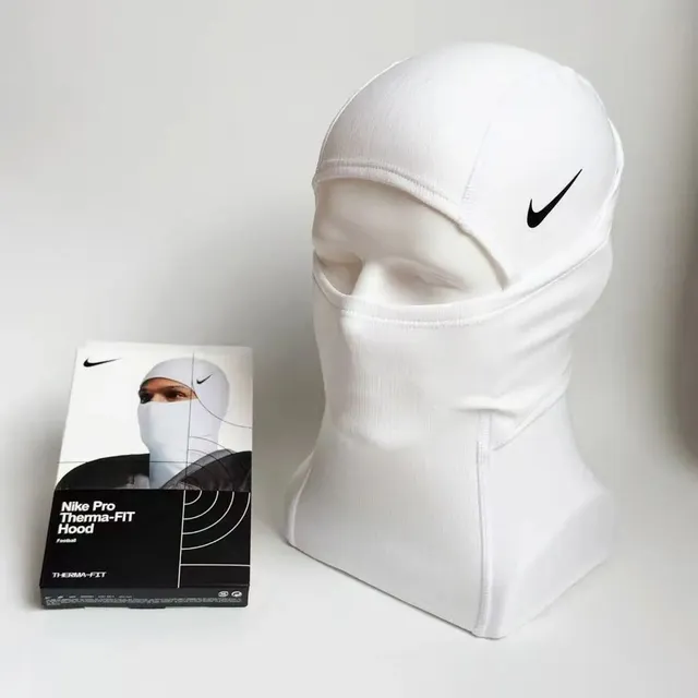 Nike Pro Therma-FIT Hood Football