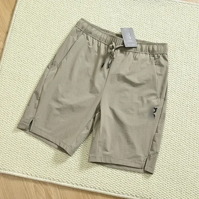 Lululemon Commission Shorts Light Grey