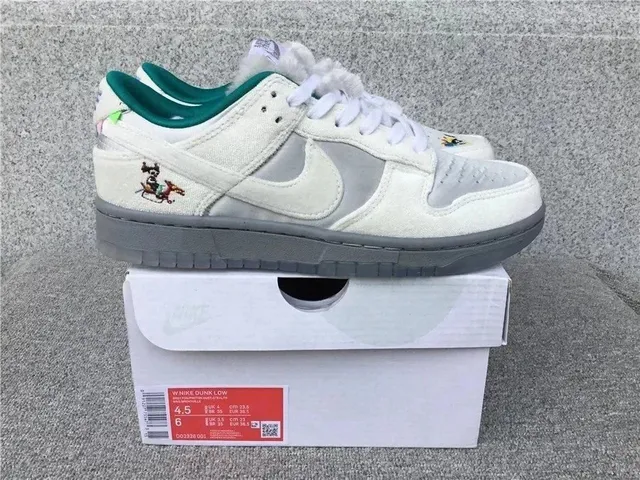 Nike Dunk Low Travis Scott Cactus Jack