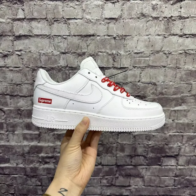 Nike Air Force 1 Low Supreme Box Logo