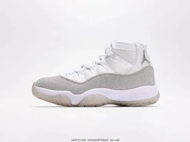 Air Jordan 11 Platinum Tint