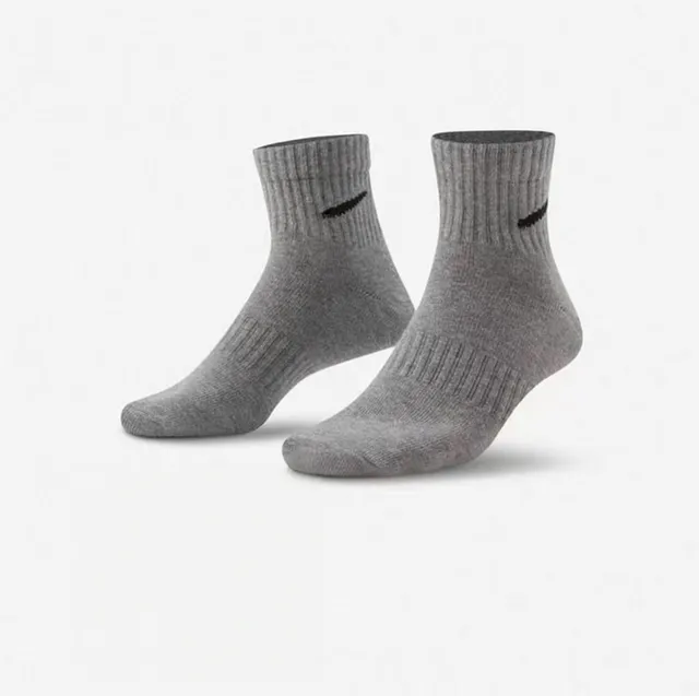 Grey Medium/Four Seasons